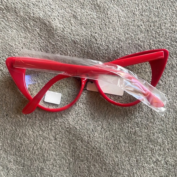 RED VINTAGE LOOK CAT EYE  FRAME BLUE LIGHT BLOCKING GLASSES.…NEW - Picture 11 of 12